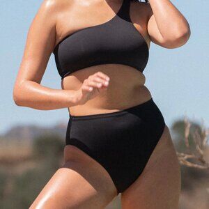 LEFT ON FRIDAY Hi Hi Bikini Bottoms Jet Black size Small